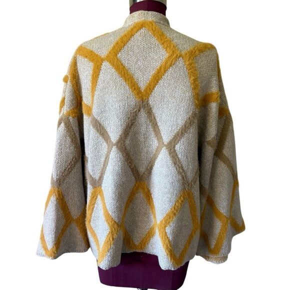 Anthropologie Akemi + Kin Sedona Textured Diamond Kimono Cardigan Open Front Cre - Picture 3 of 9